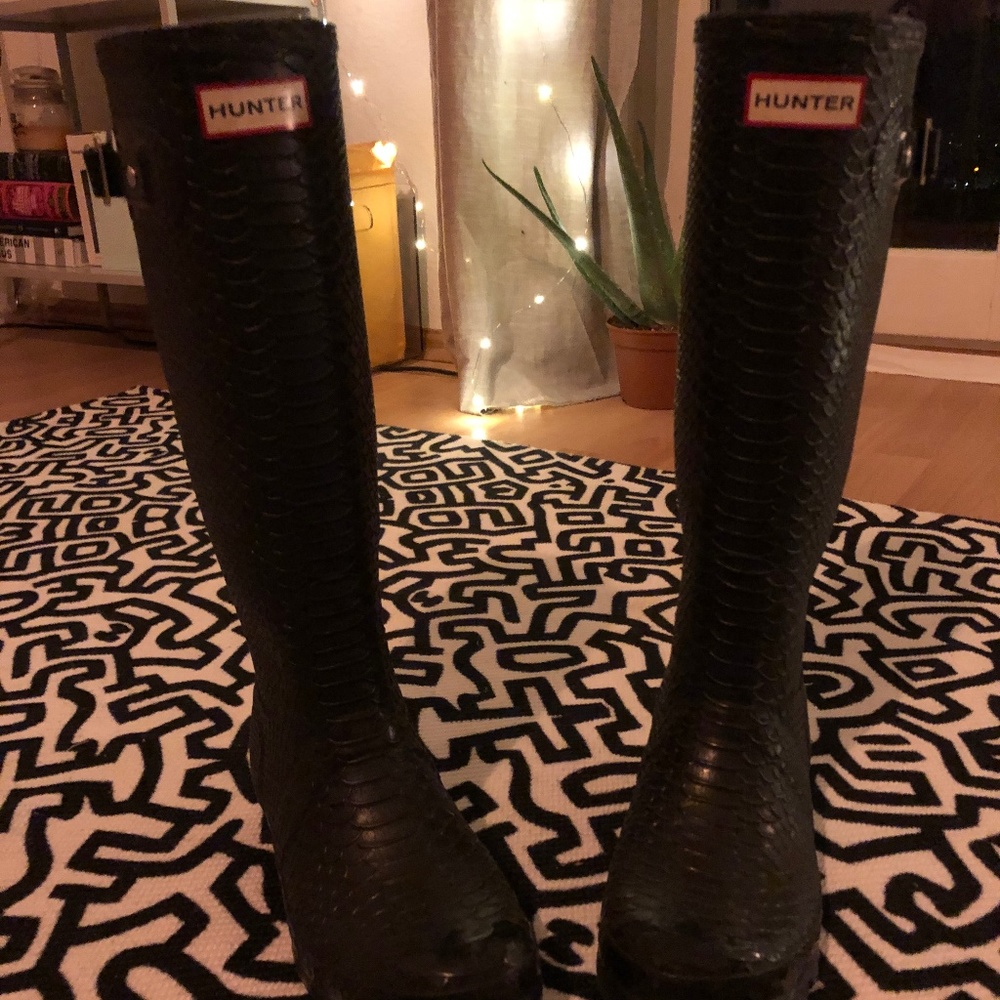 Rare Hunter Boots Black Snakeskin